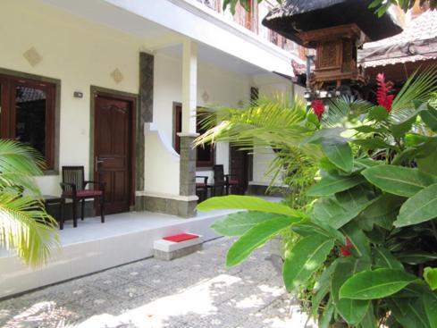 Nakula Guest House Кута Екстер'єр фото